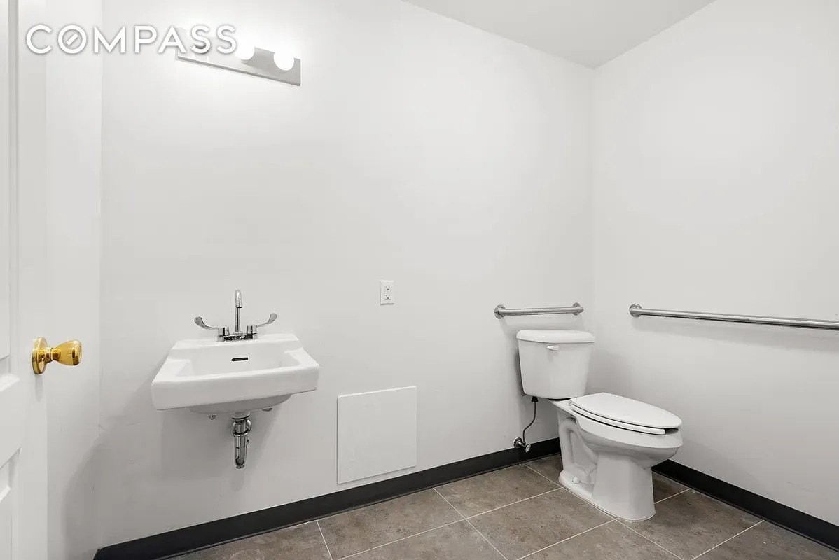 343 E 76th St #1C - Photo 3 of 3