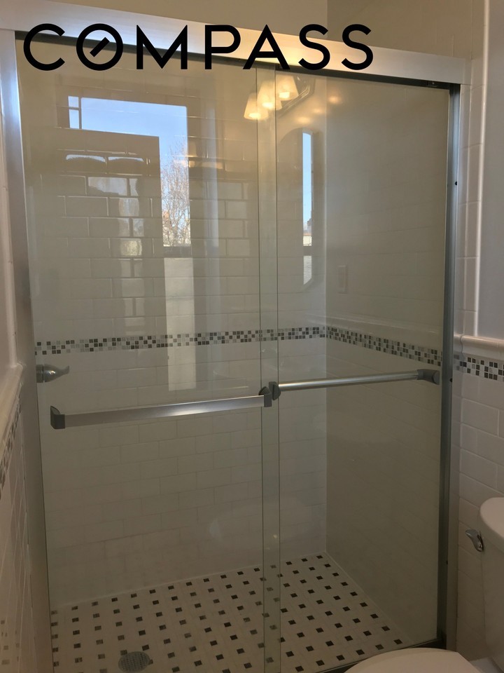 247 58th St #3R - Photo 5 of 7