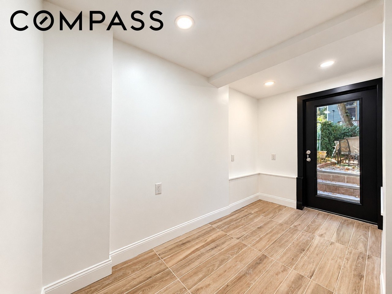 460 9th St #1 - Photo 6 of 9