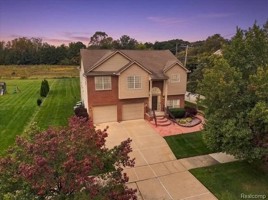 featured image of 16648 Brandt St