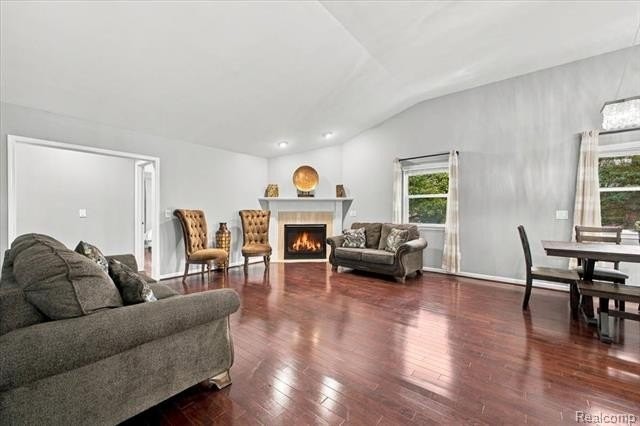 16648 Brandt St - Photo 7 of 48