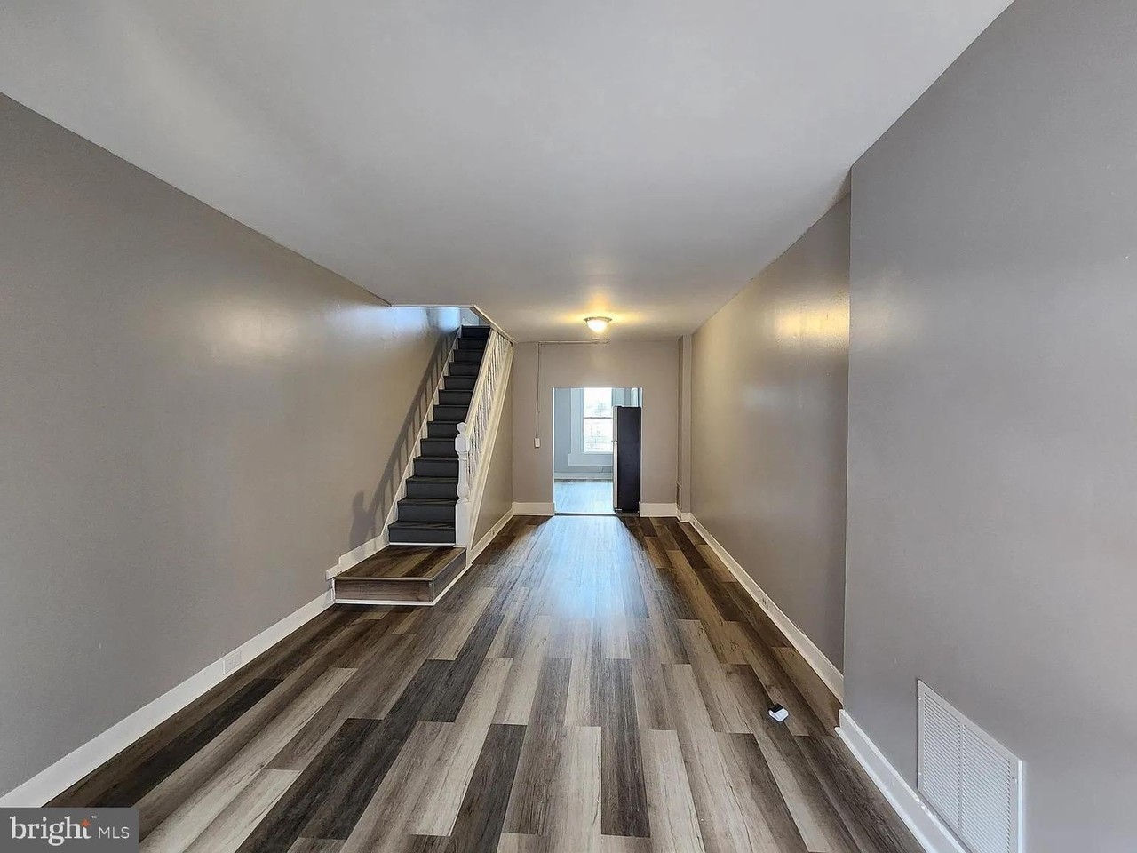 809 N Curley St - Photo 3 of 11