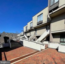 2214 Deerfern Cres - Photo 1 of 1