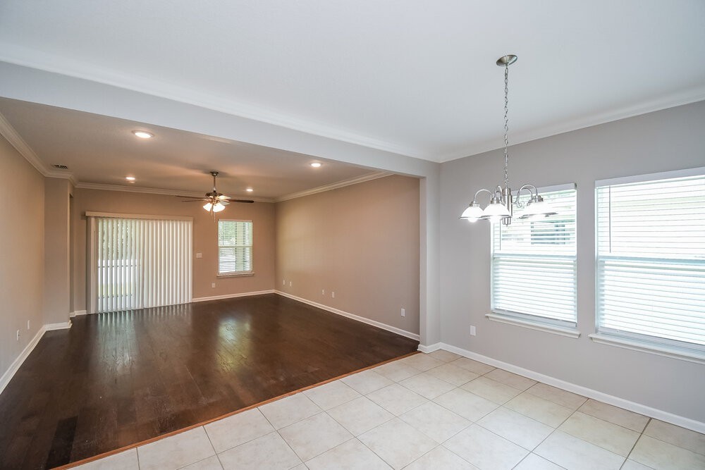 15994 Baxter Creek Dr - Photo 4 of 16