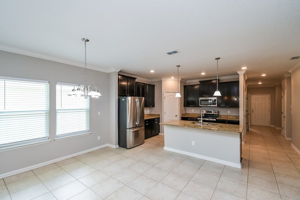 15994 Baxter Creek Dr - Photo 5 of 16