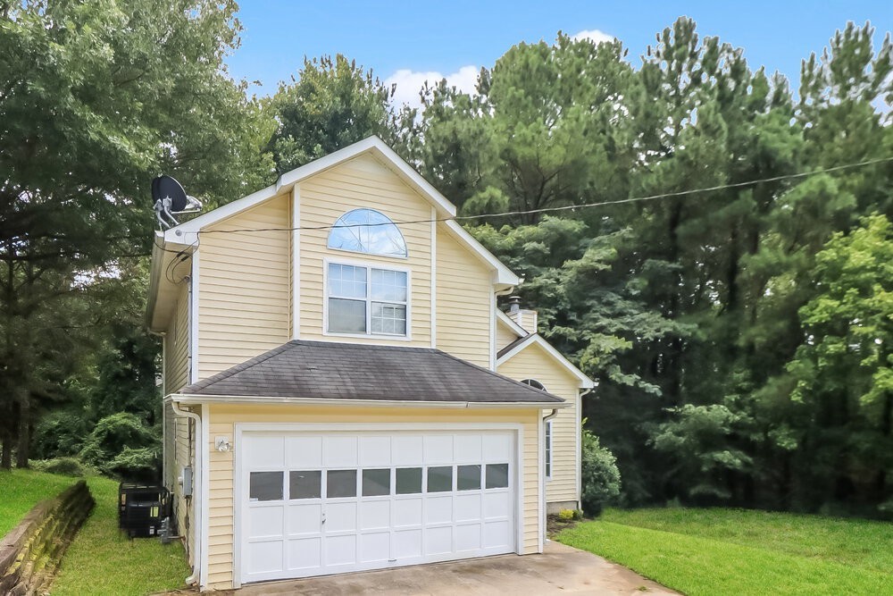 5960 Brookside Dr Se - Photo 3 of 25