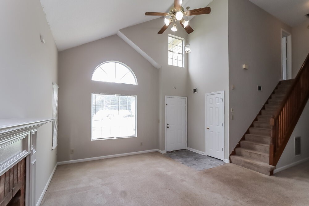 5960 Brookside Dr Se - Photo 4 of 25
