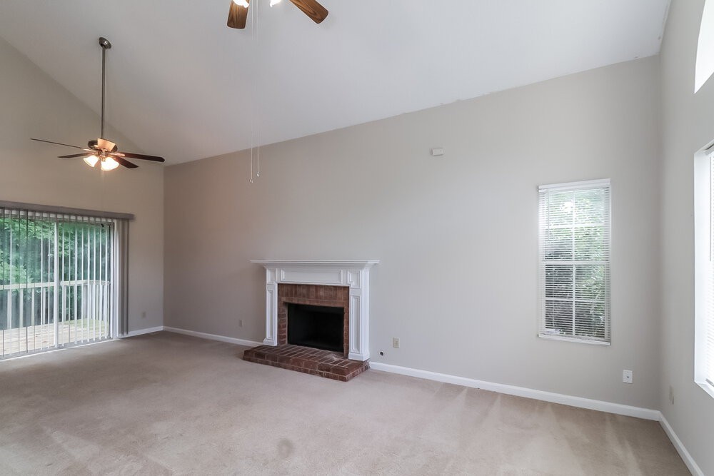 5960 Brookside Dr Se - Photo 5 of 25