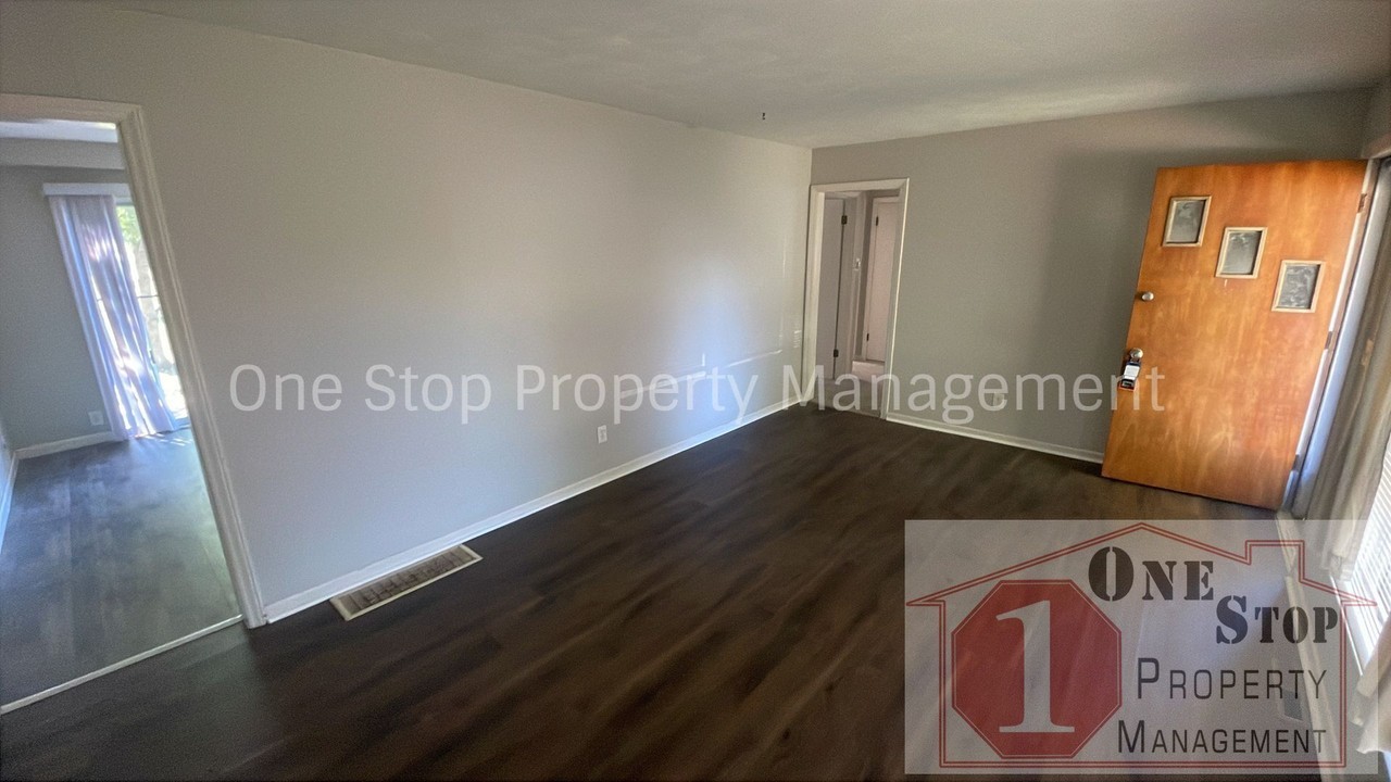 10609 E 28th Ter S - Photo 4 of 22
