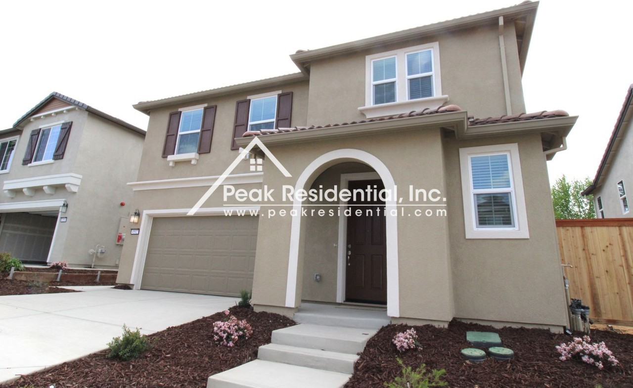 4502 Gray Lodge Loop - Photo 3 of 32