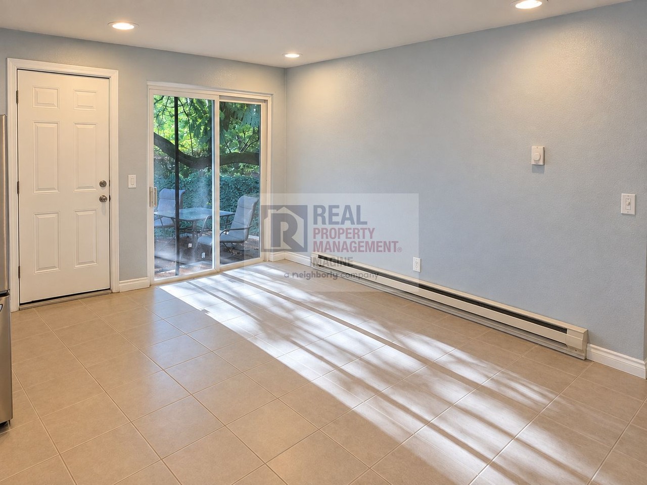 819 Oakcrest Dr Se - Photo 6 of 15
