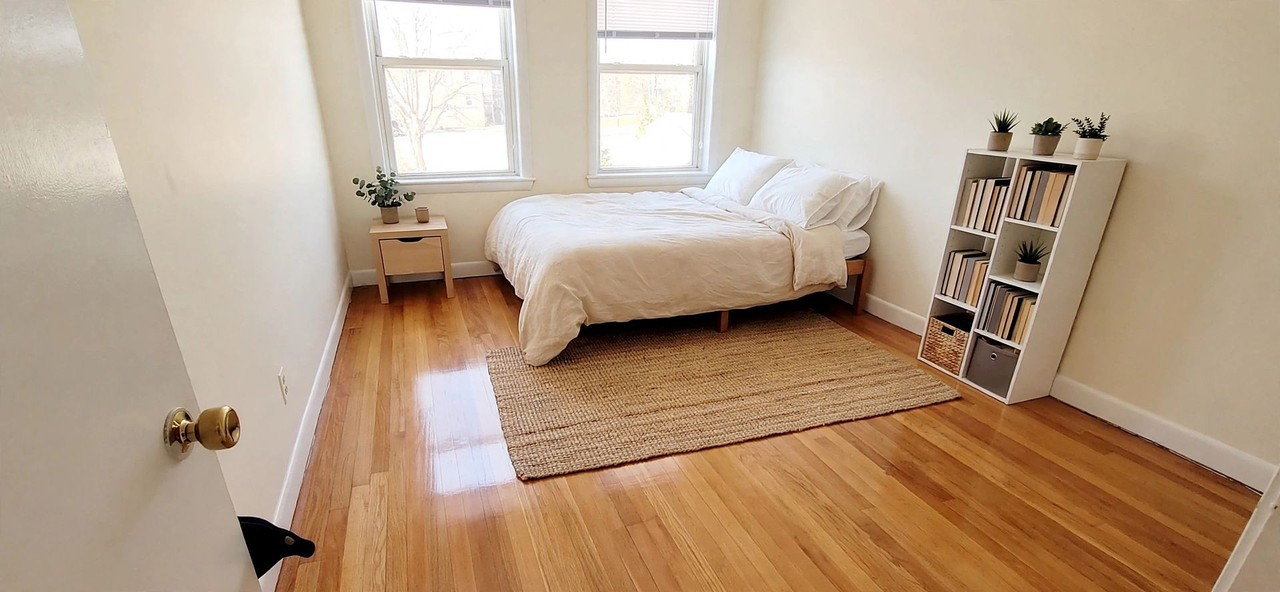 1126 Commonwealth Ave - Photo 5 of 13