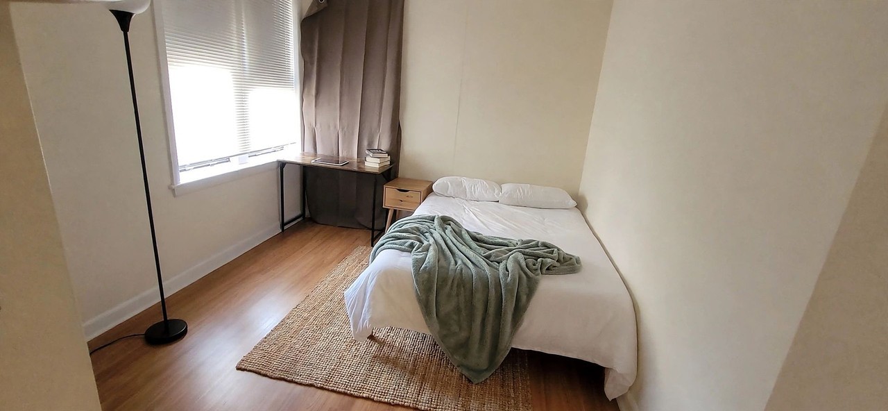 1126 Commonwealth Ave - Photo 6 of 13