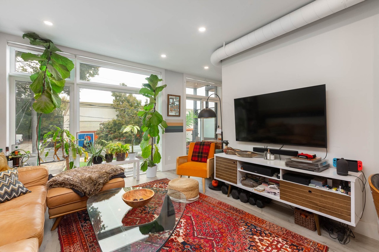 57 Vine Avenue #201 - Photo 3 of 19