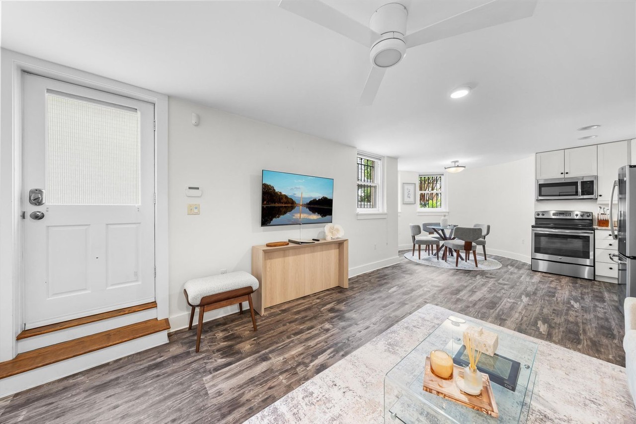 3023 Newark St Nw #1696385P - Photo 2 of 16