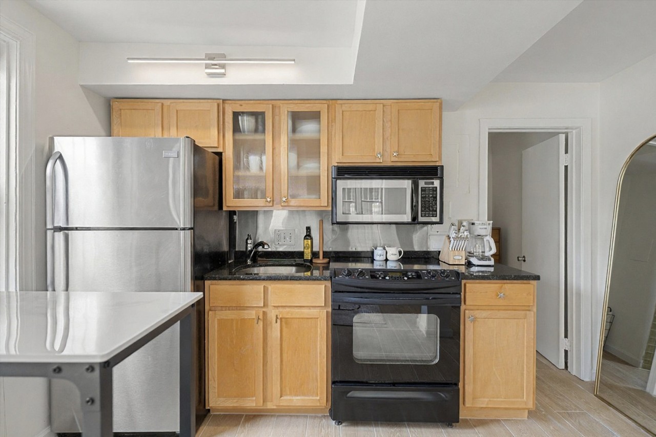 1832 15th St Nw #1696377P - Photo 4 of 8