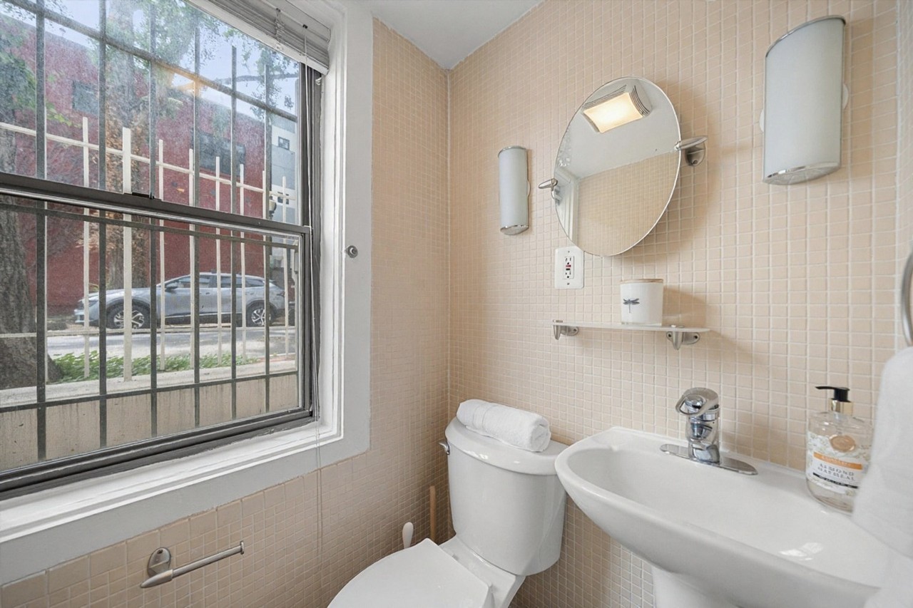 1832 15th St Nw #1696377P - Photo 6 of 8