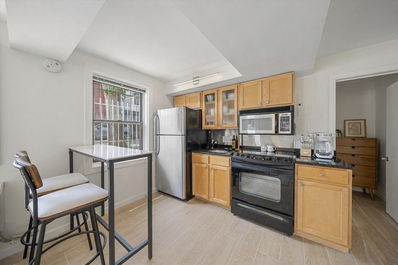 1832 15th St Nw #1696377P - Photo 7 of 8
