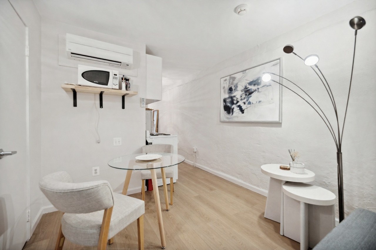 1418 1/2 Rhode Island Ave Nw #1696387P - Photo 5 of 6