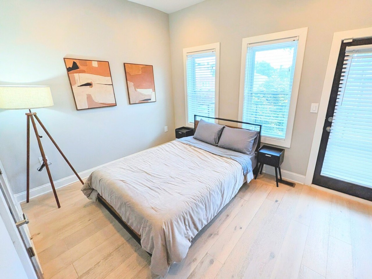 1312 Montello Avenue Northeast - Photo 6 of 25