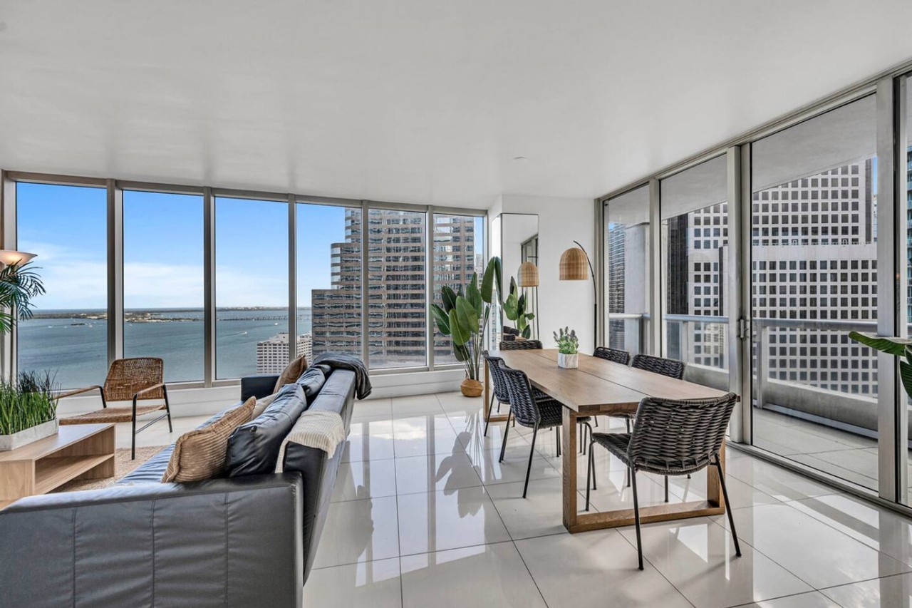 485 Brickell Avenue - Photo 5 of 39