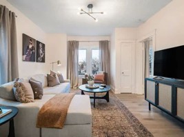 featured image of 1626 Ridgewood Ave