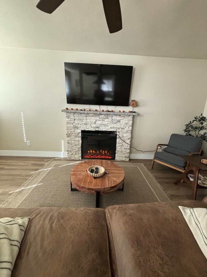 5929 E Dayton Ave #1603681P - Photo 6 of 42