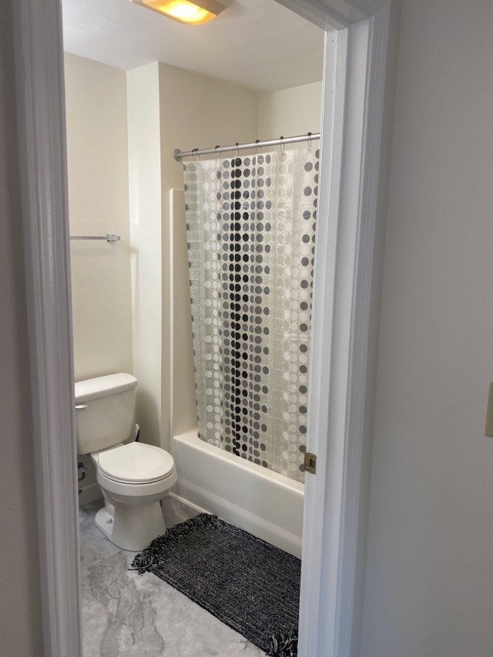 1426 Devon Ln - Photo 7 of 7