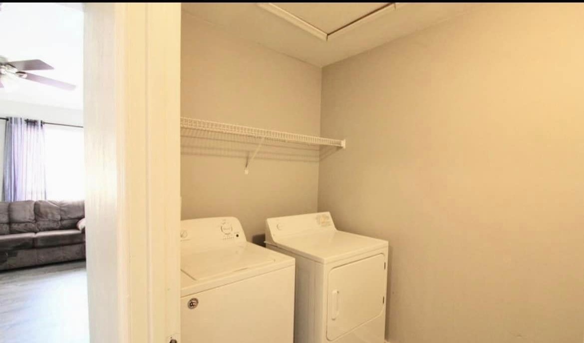 1558 Devon Ln - Photo 4 of 5