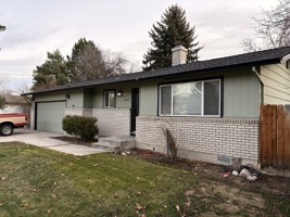 featured image of 1405 E Bergeson St
