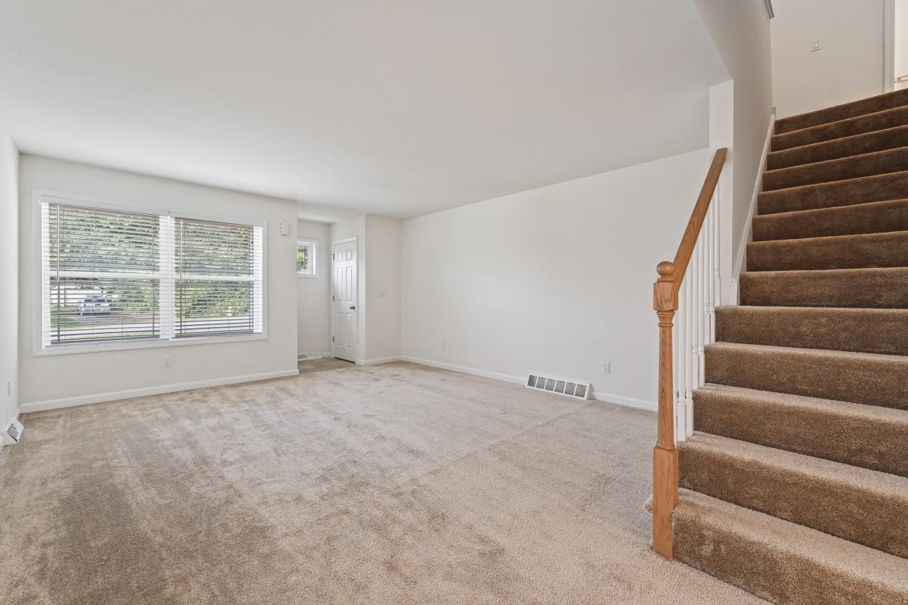 17 Stone Quarry Rd #B - Photo 7 of 8