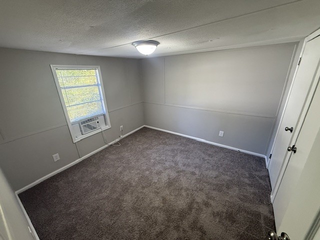 1133 Pickett Rd - Photo 5 of 11