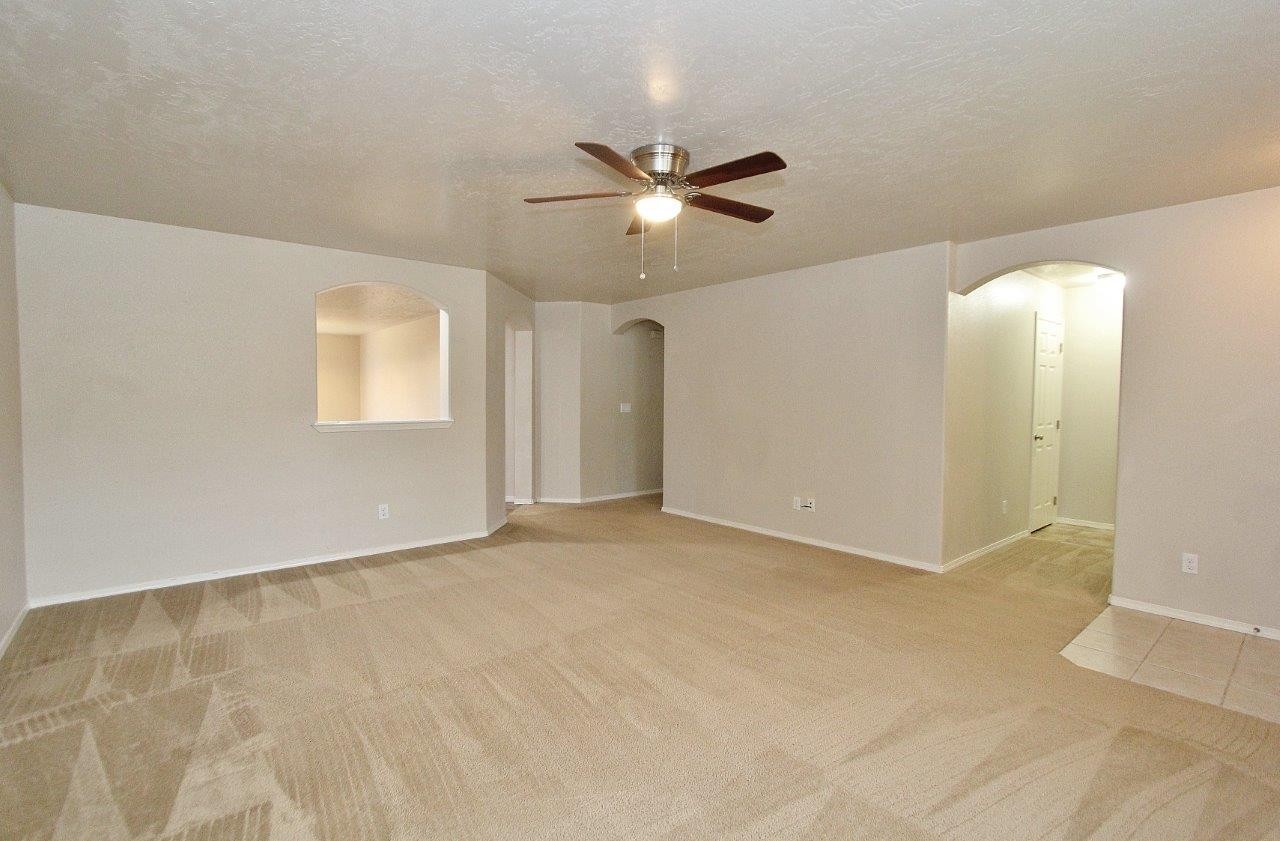 6469 S Mistyglen Ave - Photo 3 of 28