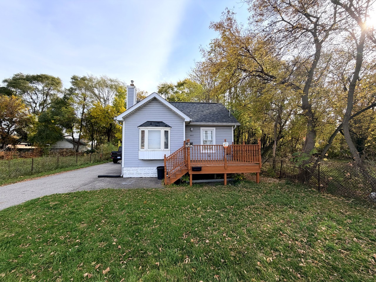 3912 Western Rd - Photo 2 of 31