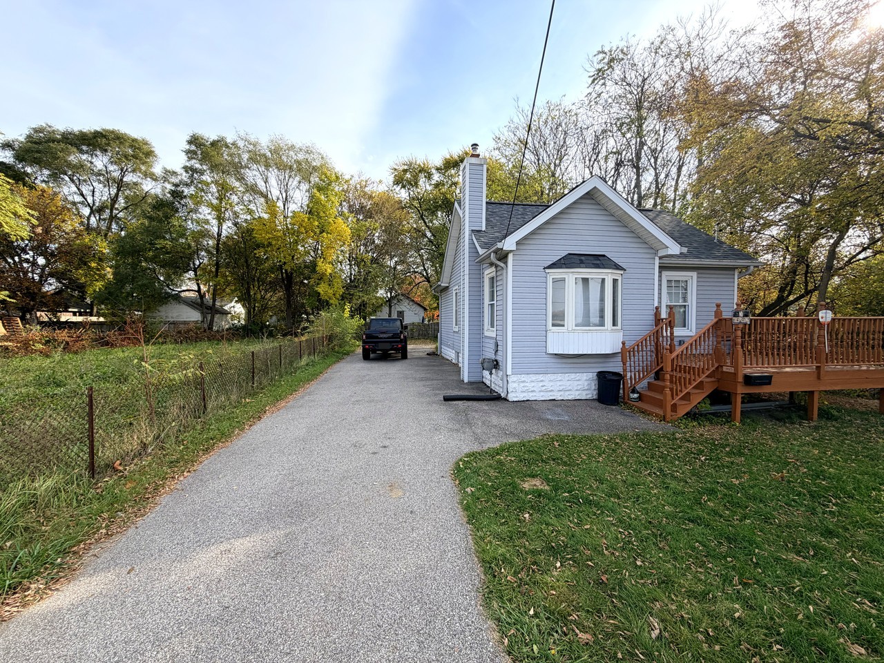3912 Western Rd - Photo 3 of 31