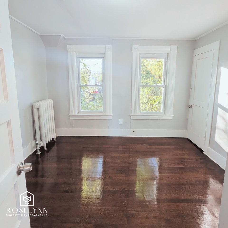 56 Andrew St - Photo 6 of 10
