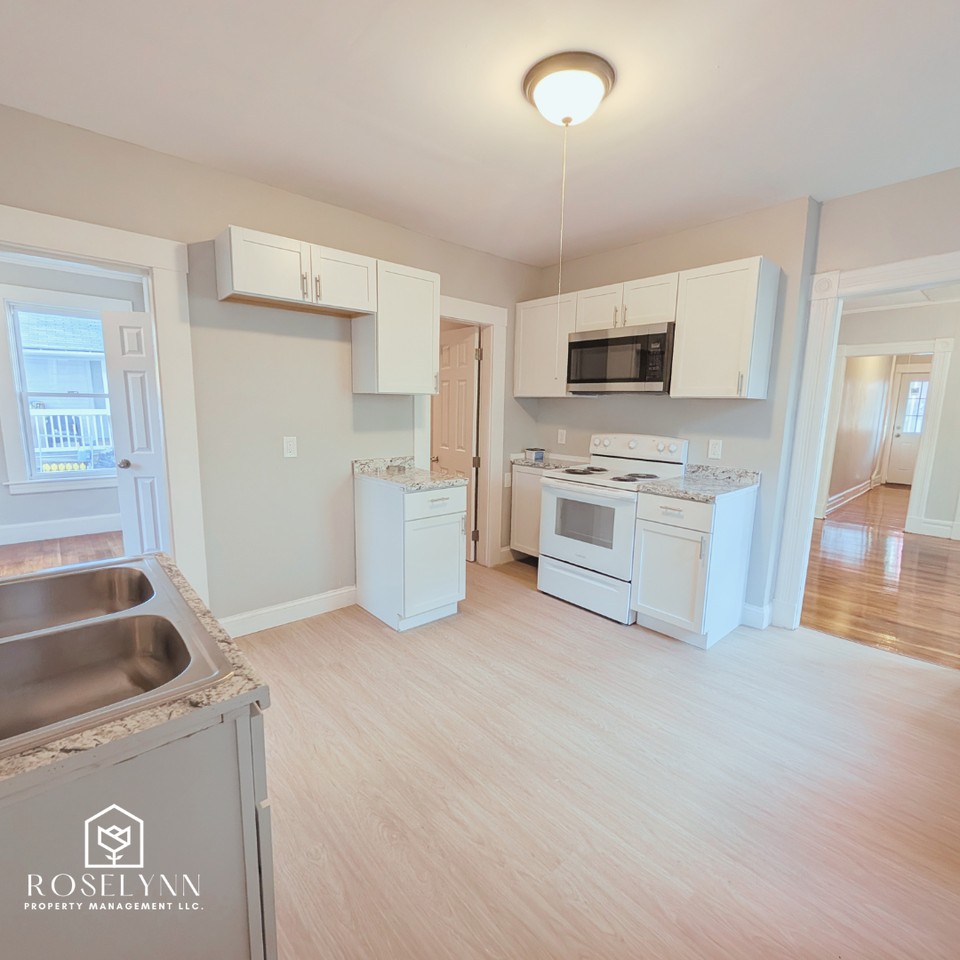 52 Andrew St #1 - Photo 2 of 7