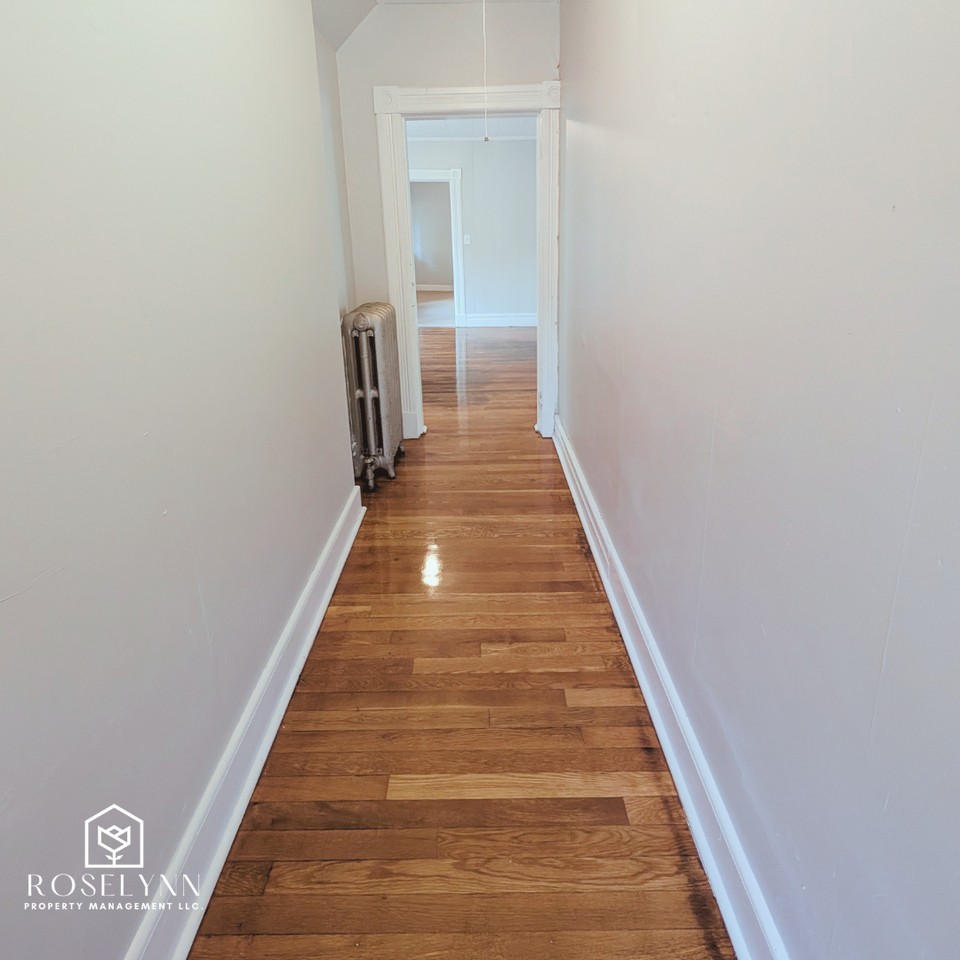 52 Andrew St #1 - Photo 3 of 7