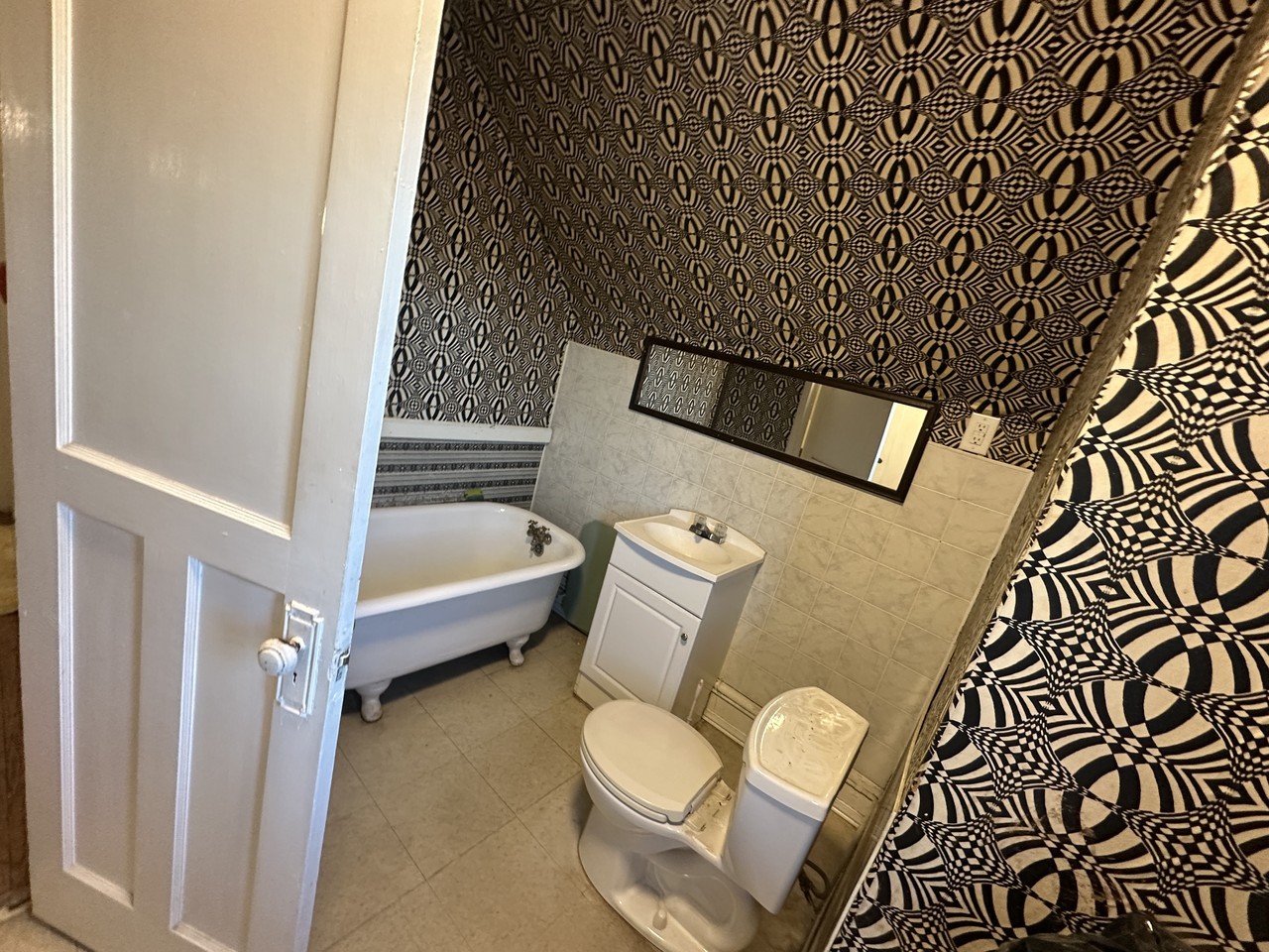 2190 Gerrard Street East #4B - Photo 5 of 5