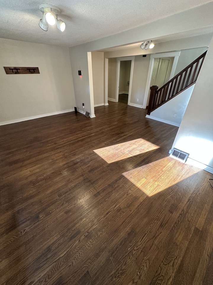 190 Kearns Ave #192 - Photo 5 of 16