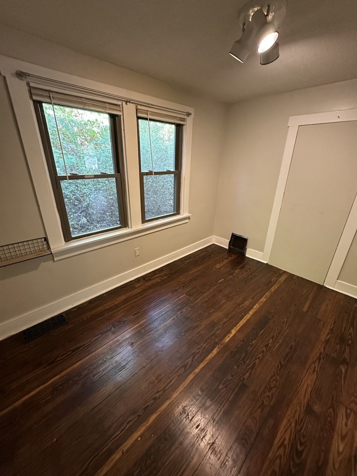 190 Kearns Ave #192 - Photo 6 of 16