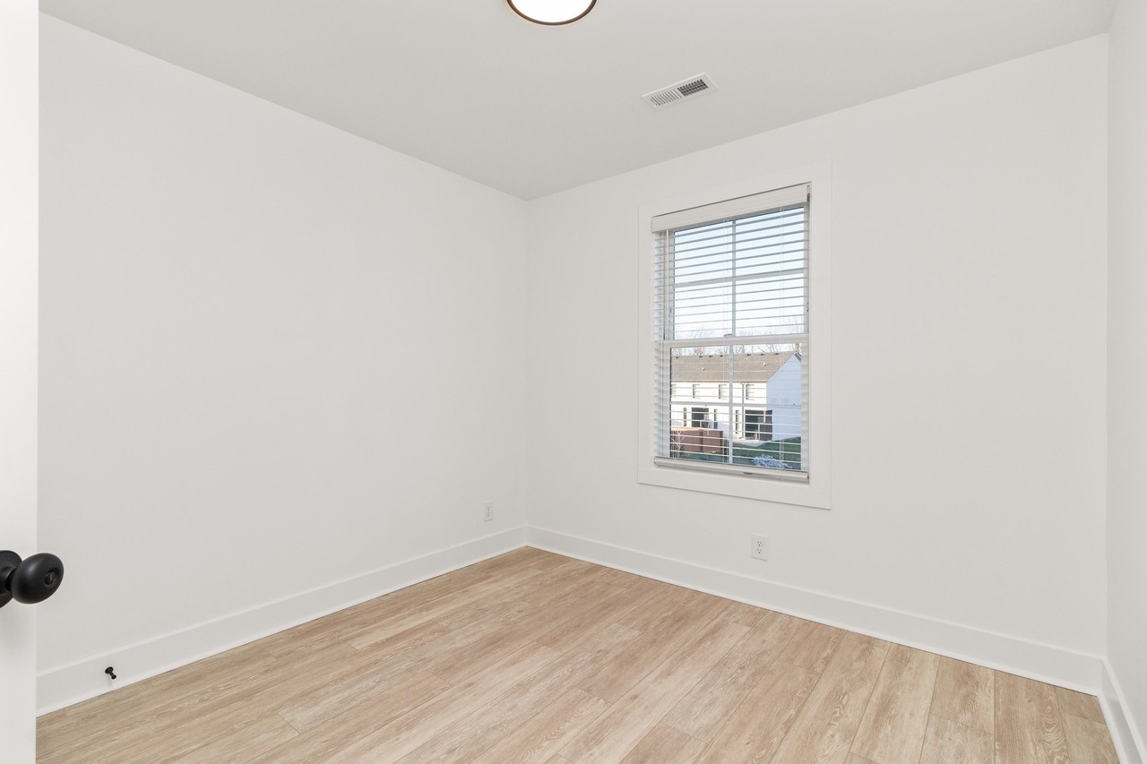 537 Bellamy Ln #H4 - Photo 7 of 19