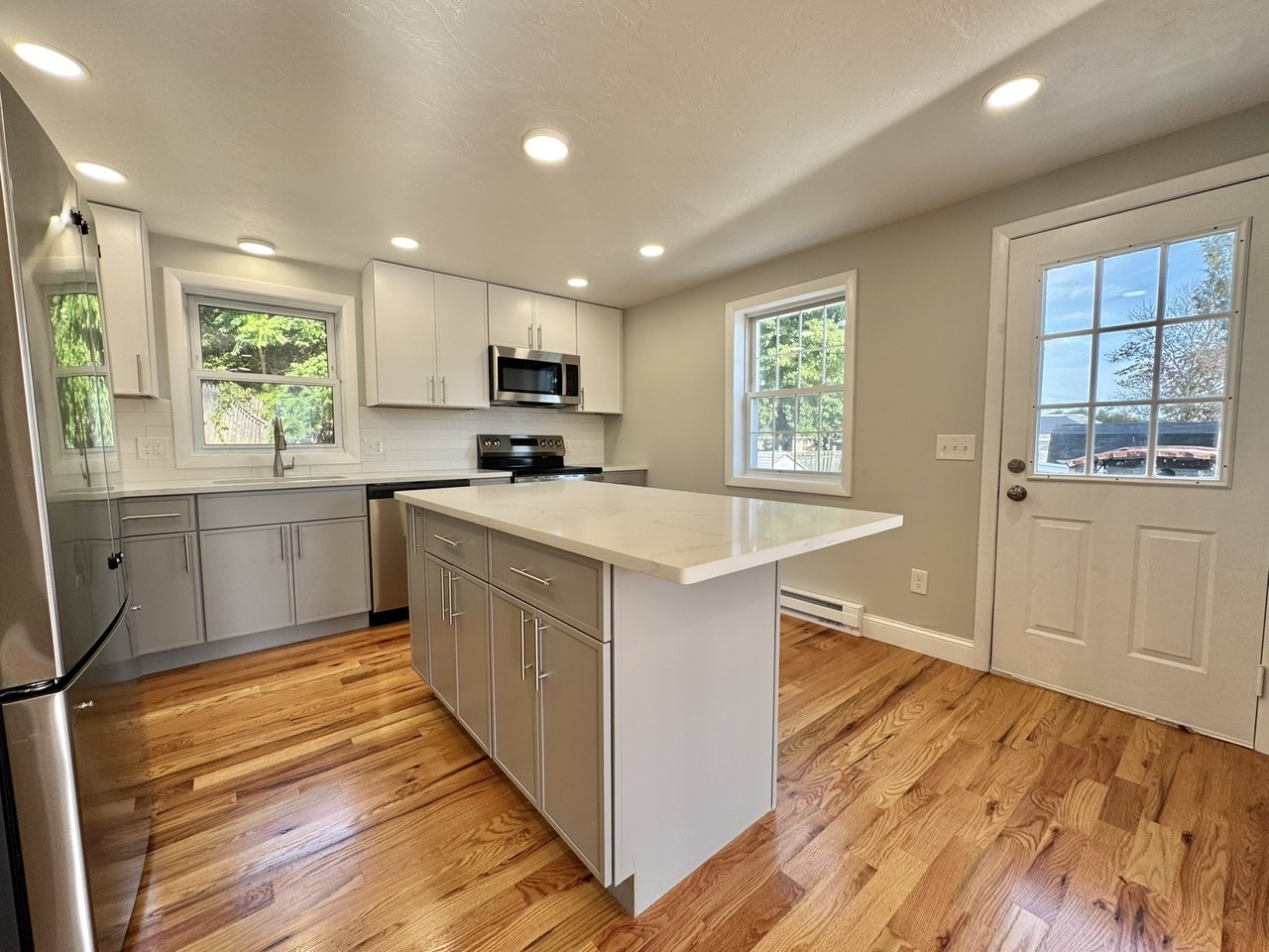 23 Boylston St #1 - Photo 2 of 34
