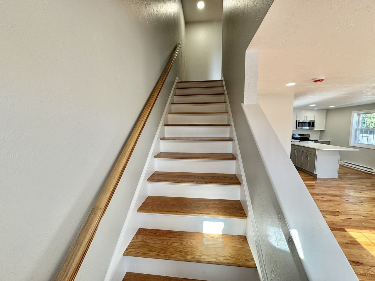 23 Boylston St #1 - Photo 6 of 34