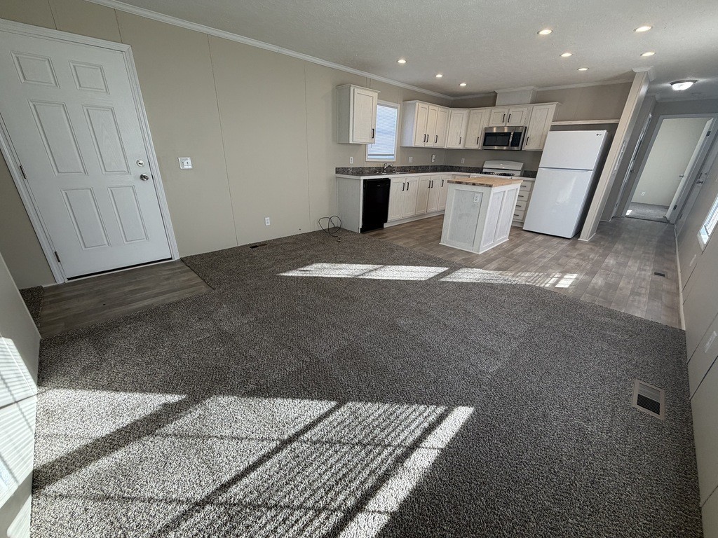 38054 Ducharme Dr #592 - Photo 2 of 25