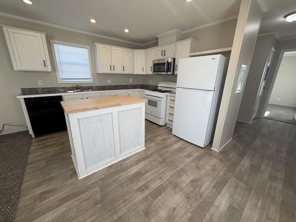 38054 Ducharme Dr #592 - Photo 6 of 25