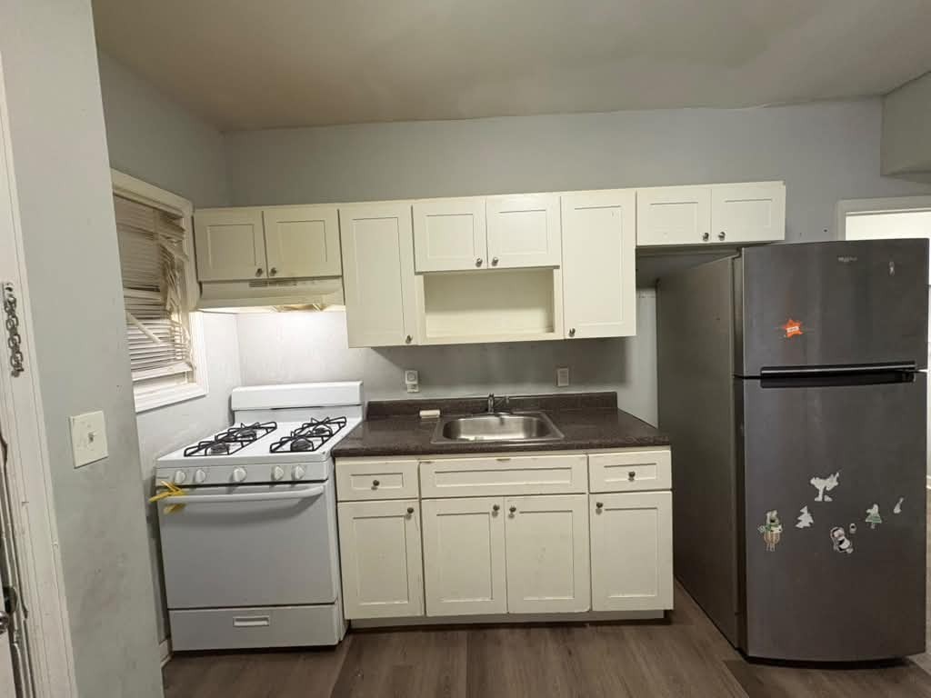 34 Mercer Street #4 - Photo 6 of 7