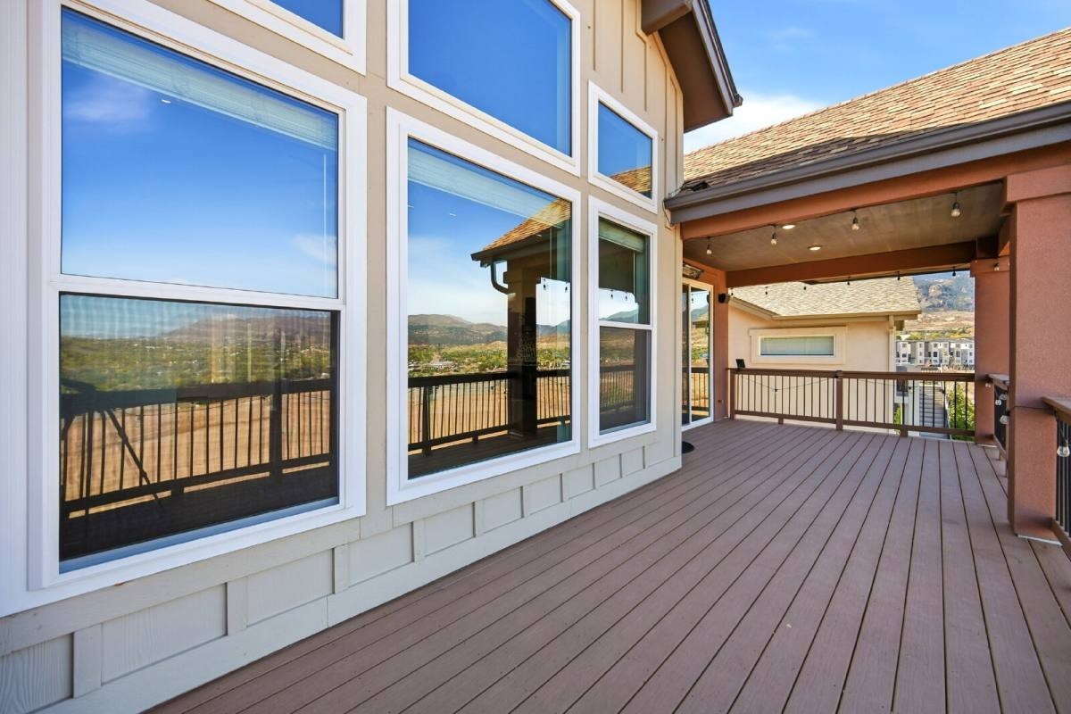 137 N Olympian Dr - Photo 4 of 20
