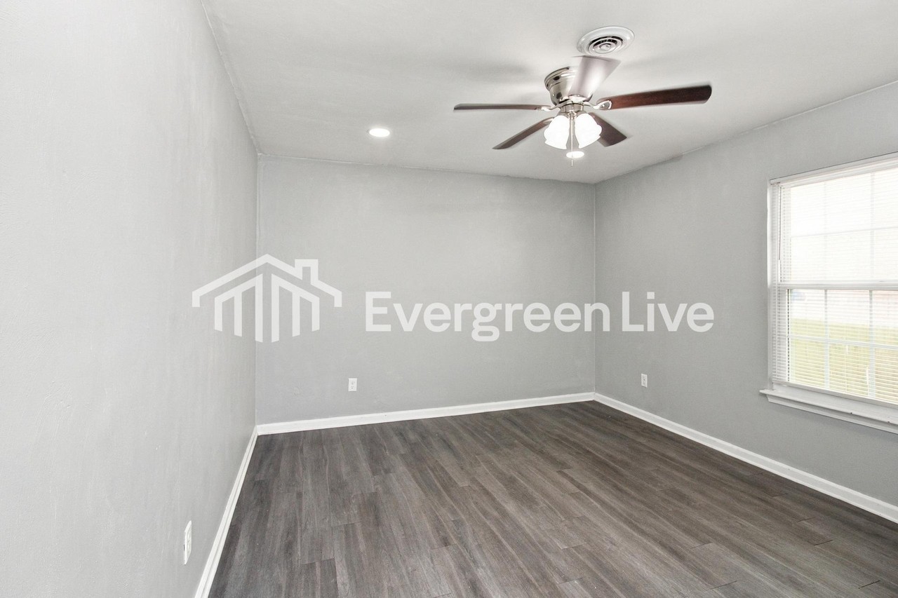 3508 Bainbridge Blvd - Photo 7 of 15