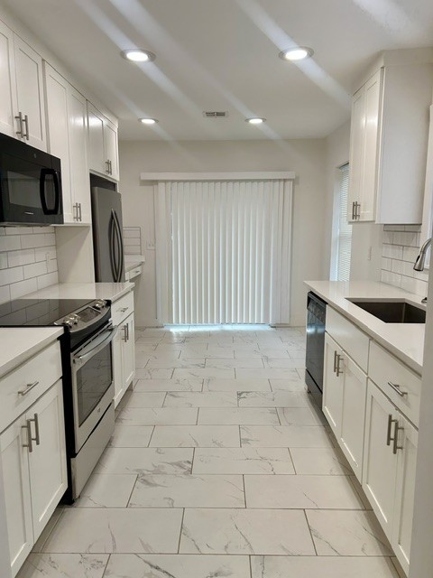 1224 S Columbia Ave - Photo 2 of 10